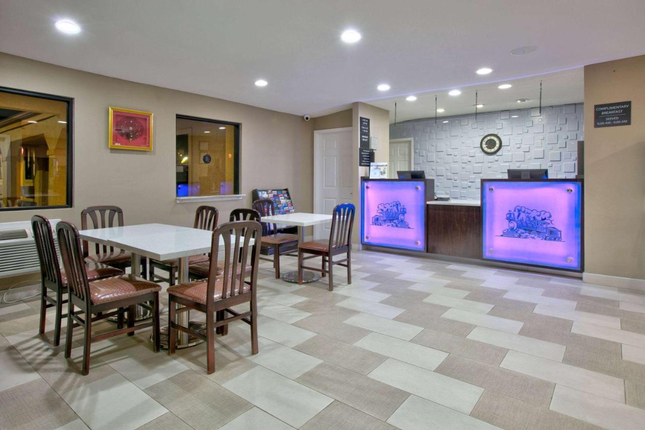 อีโคโน ลอดจ์ ปาเลสไตน์ Hotel ภายนอก รูปภาพ
